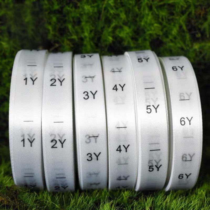 Baby Clothing Tags - 1000 stuks/rol kindermaatlabels/Nieuwe babykleding maatlabels/1J 2J