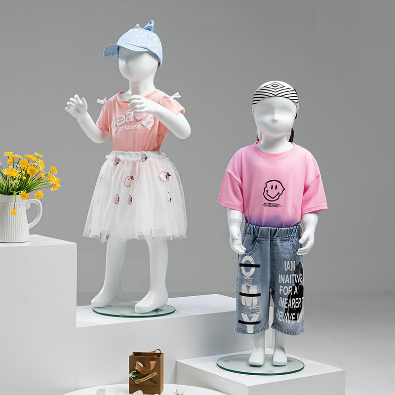 Kindermodelpoppen, volledige l - Baby Clothing Model recensie en prijs